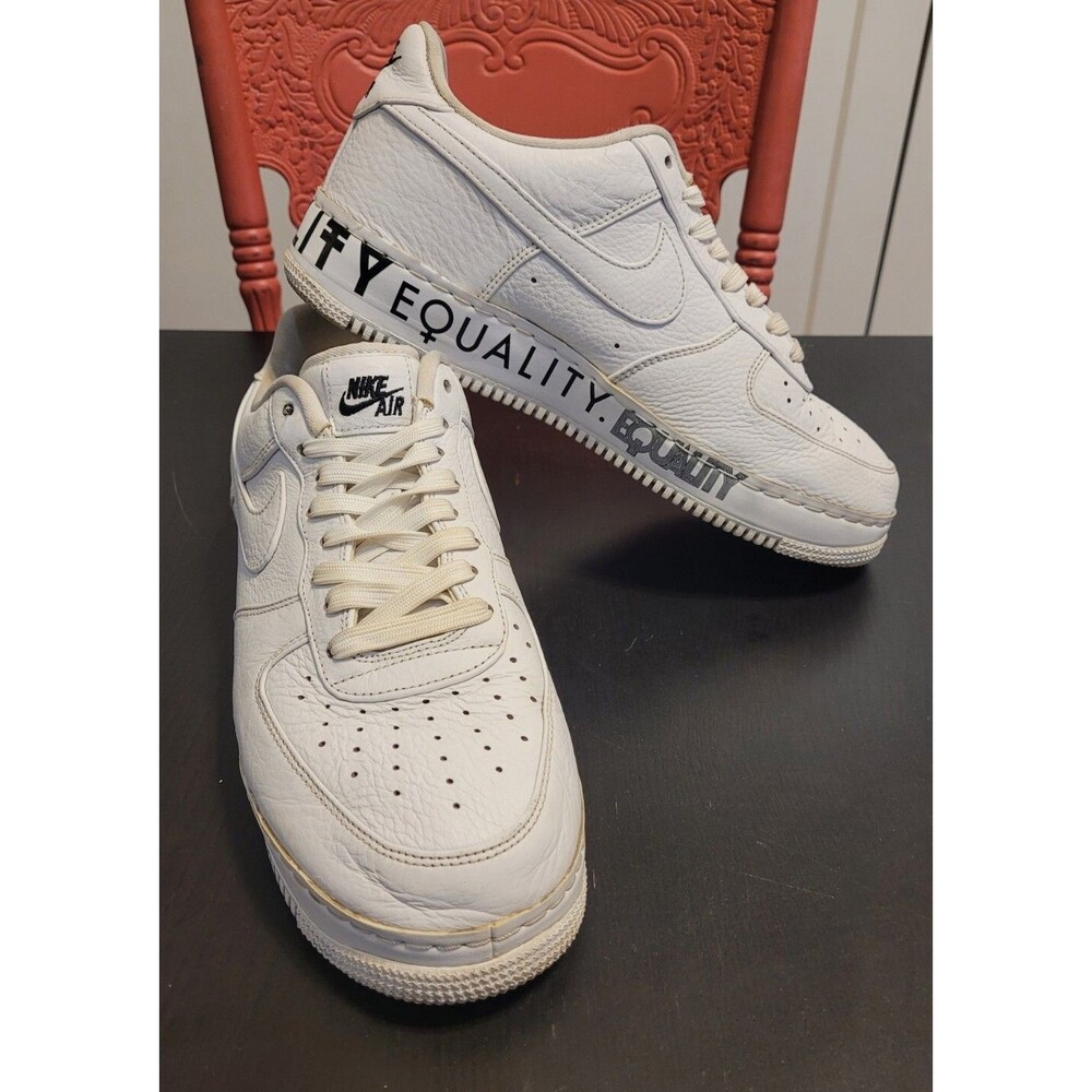 NIKE AIR FORCE 1 LOW CMFT "EQUALITY" WHITE & BLACK SIZE 12 AQ2118-100 Equality